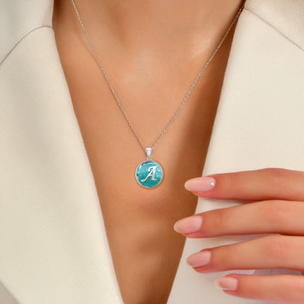 Okyanus Dokusu Üzerine İsminize Özel Gümüş Harfli Gümüş Kolye
