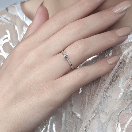 Tektaş Kalp Tırnak 0.10 Karat Pırlanta Yüzük 14 ayar Altın